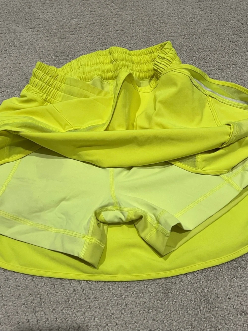 Lululemon Hotty Hot Neon Yellow Skort Skirt long Size 8 - Picture 4 of 13